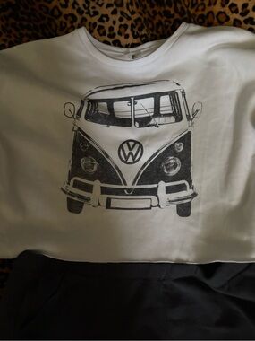 White Graphic VW Van Sweatshirt - Casual Pullover